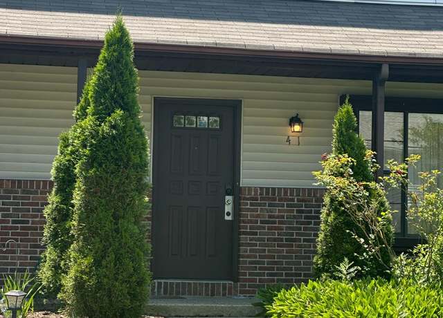 Property at 41 Aspen Dr, North Brunswick, NJ 08902, 2 beds, 1.5 baths
