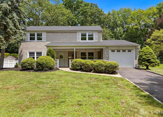 Property at 140 Idlebrook Ln, Aberdeen, NJ 07747, 4 beds, 2.5 baths
