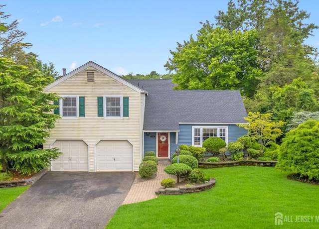 Property at 1095 Bandon Rd, Toms River, NJ 08753, 4 beds, 2.5 baths
