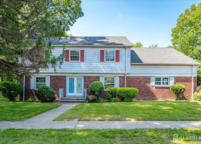 Property at 730 Old Post Rd, Edison, NJ 08817, 5 beds, 4 baths