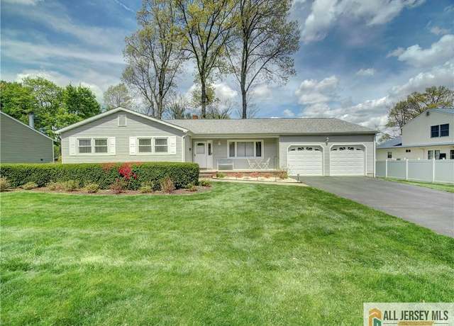 Property at 3 Camelot Dr, East Brunswick, NJ 08816, 3 beds, 2 baths