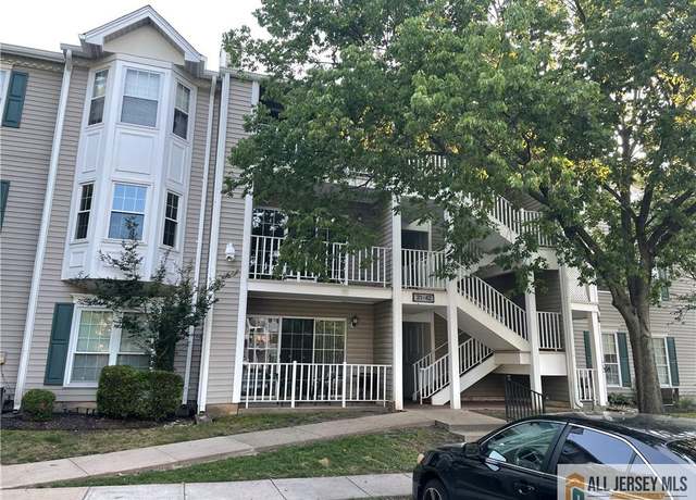 Property at 38 Brighton Way, North Brunswick, NJ 08902, 2 beds, 1 bath