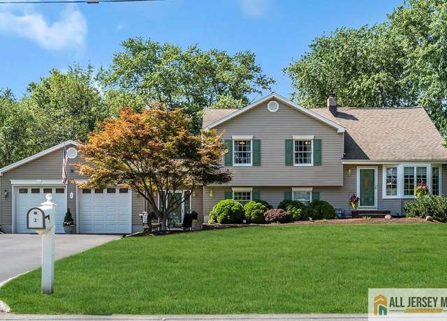 Property at 2 Gail Rd, Hillsborough, NJ 08844, 4 beds, 1.5 baths