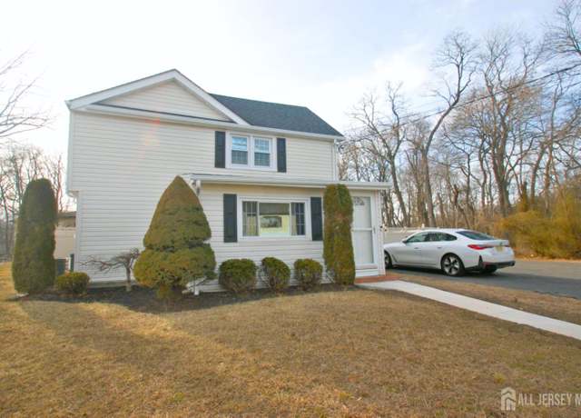 Property at 1756 Union Ave, Hazlet, NJ 07730, 3 beds, 2.5 baths