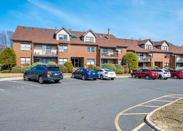 Property at 121 Beverly Hill Ter Unit F, Woodbridge Proper, NJ 07095, 2 beds, 2 baths