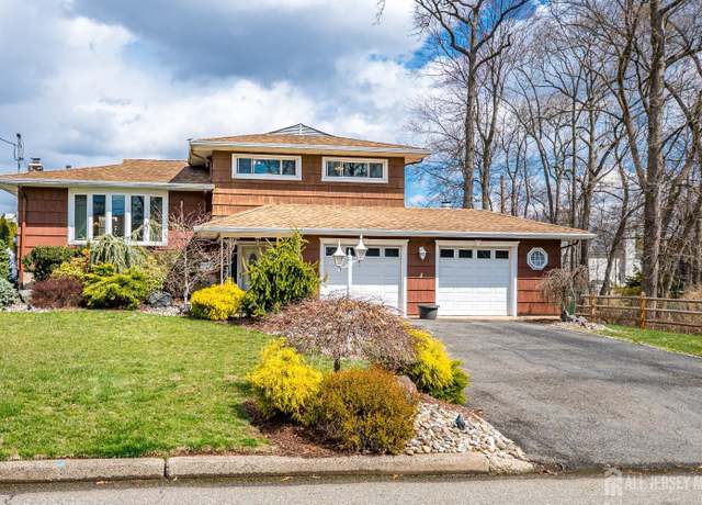 Property at 70 Highland Rd, Colonia, NJ 07067, 3 beds, 1.5 baths