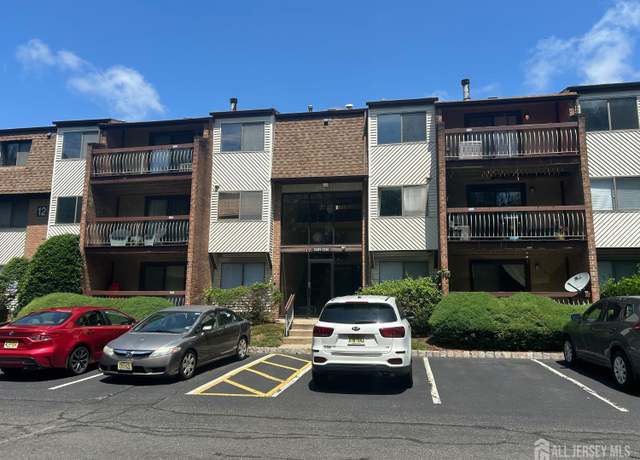 Property at 1212 Edison Glen Ter, Edison, NJ 08837, 2 beds, 2 baths