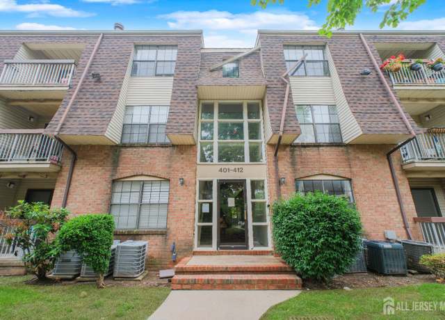 Property at 402 Hidden Village Dr, Perth Amboy, NJ 08862, 2 beds, 2 baths