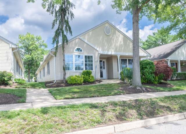 Property at 218 N Pondview Blvd, Monroe, NJ 08831, 2 beds, 2.5 baths