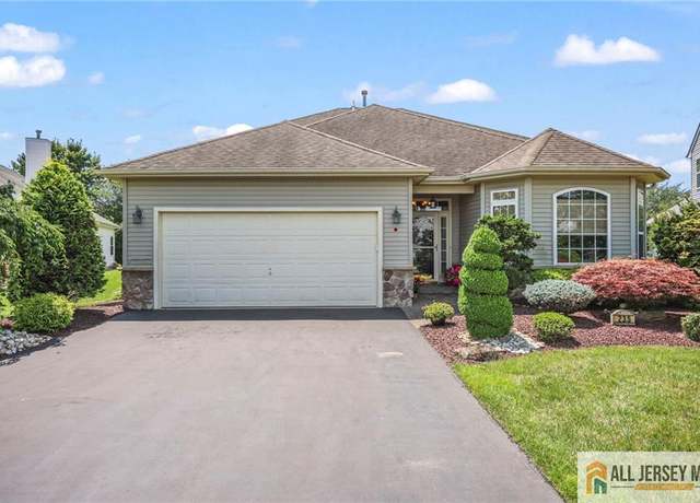 Property at 235 Valencia Dr, Monroe, NJ 08831, 2 beds, 2 baths