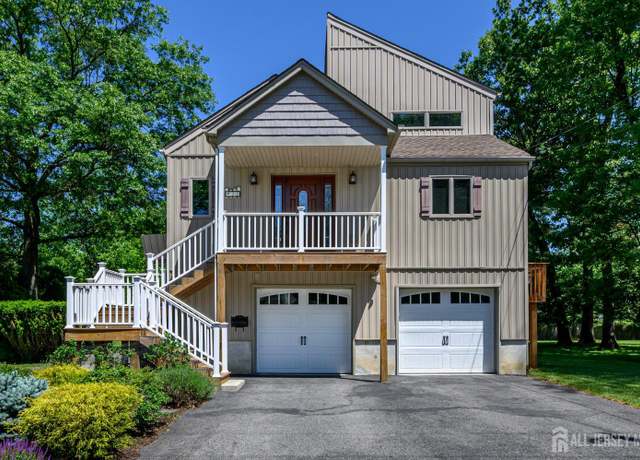 Property at 22 Roosevelt St, Pequannock, NJ 07440, 4 beds, 2 baths