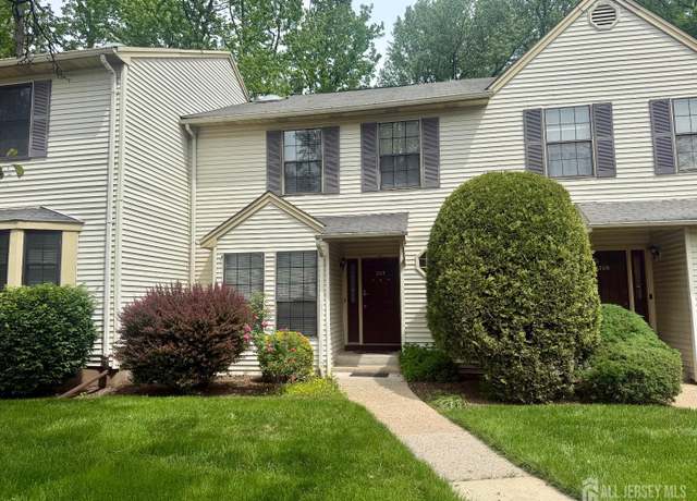 Property at 205 Timber Oaks Rd, Edison, NJ 08820, 2 beds, 2.5 baths