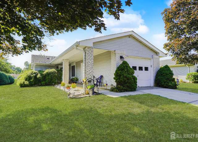Property at 732 Ralston Plz Unit A, Monroe, NJ 08831, 2 beds, 2 baths