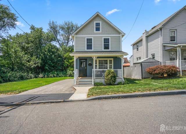 Property at 39 Embroidery St, Sayreville, NJ 08872, 3 beds, 2 baths
