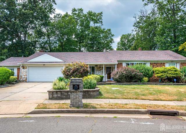 Property at 1274 Regency Pl, South Plainfield, NJ 07080, 3 beds, 2.5 baths