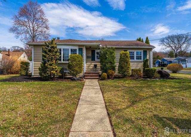 Property at 2555 Linden Ave, South Plainfield, NJ 07080, 3 beds, 1.5 baths