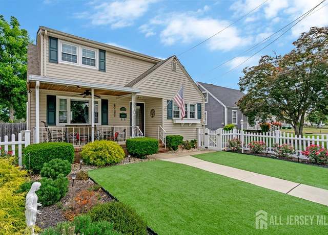 Property at 229 Harris Ave, Middlesex, NJ 08846, 4 beds, 2 baths
