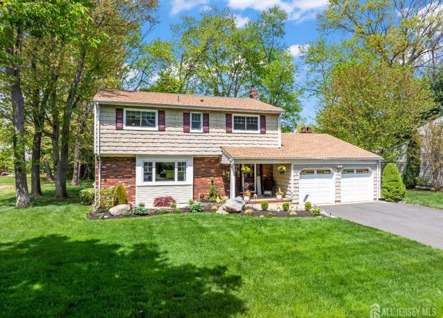 Property at 14 Appleby Ln, East Brunswick, NJ 08816, 4 beds, 2.5 baths