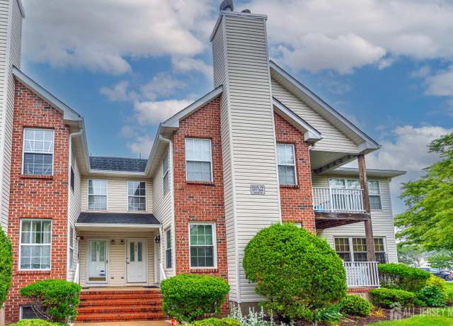 Property at 278 Vasser Dr, Piscataway, NJ 08854, 2 beds, 2 baths