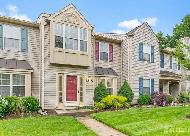Property at 13 Stuart Dr #5, Freehold, NJ 07728, 3 beds, 2.5 baths