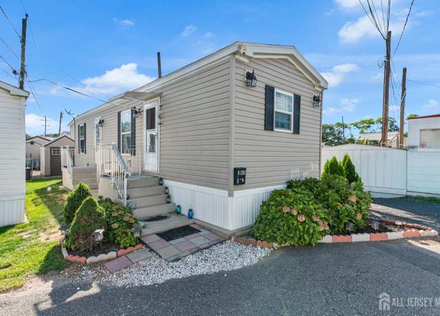 Property at 9 2nd St, Avenel, NJ 07001, 1 bed, 1 bath