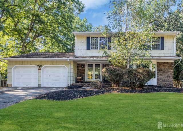 Property at 416 Elwood St, Piscataway, NJ 08854, 4 beds, 2.5 baths