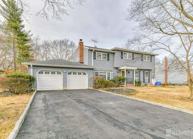 Property at 790 Hoover Dr, North Brunswick, NJ 08902, 4 beds, 2.5 baths
