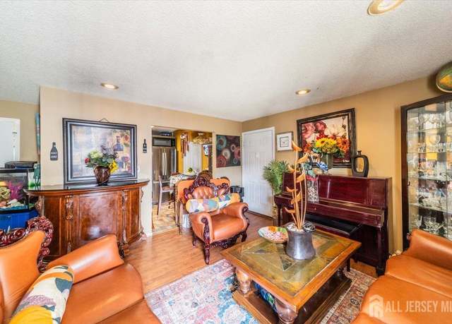 Property at 19 Pembrook Ave, North Brunswick, NJ 08902, 2 beds, 1 bath