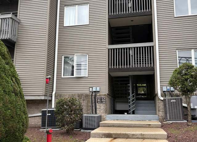 Property at 19 Jefferson St, Hackensack, NJ 07601, 2 beds, 2 baths