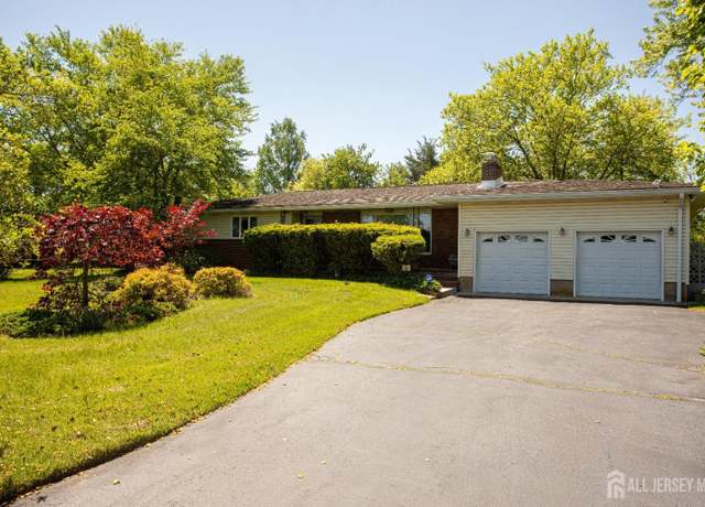 Property at 282 Bridgepoint Rd, Montgomery, NJ 08502, 3 beds, 2 baths