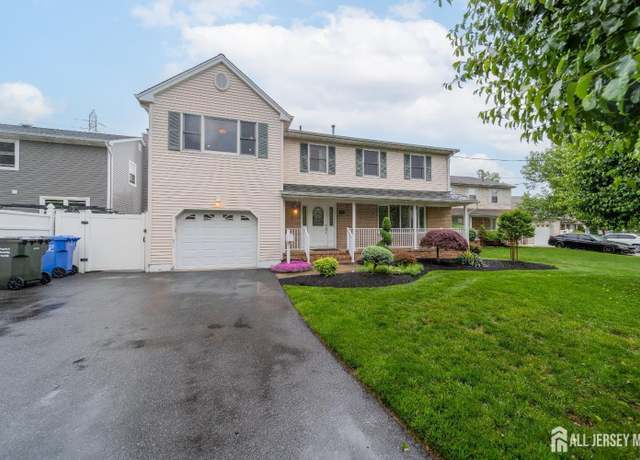 Property at 289 Old Rd, Sewaren, NJ 07077, 3 beds, 2.5 baths