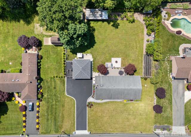Property at 197 Dey Grove Rd, Monroe, NJ 08831, 3 beds, 2 baths