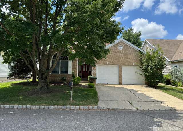 Property at 77 Harwood Rd, Monroe, NJ 08831, 2 beds, 2 baths