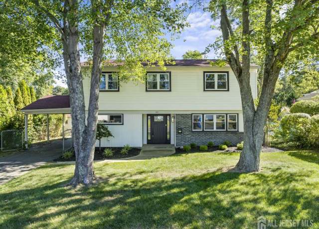 Property at 108 Southwood Dr, Old Bridge, NJ 08857, 3 beds, 2 baths