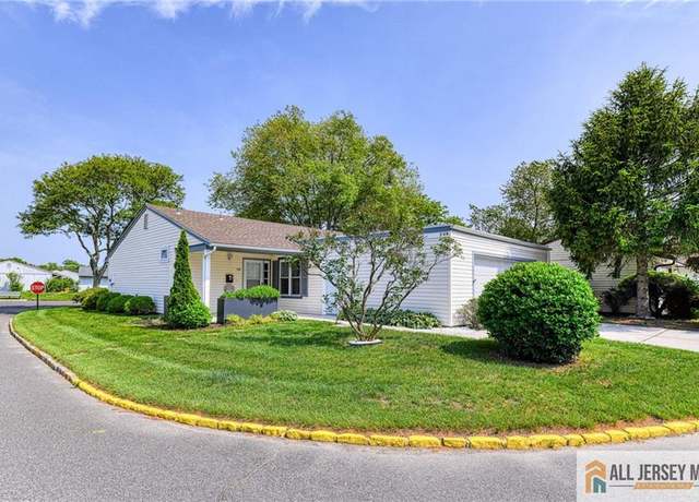 Property at 73 Chatham Dr Unit 73A, Monroe, NJ 08831, 2 beds, 2 baths