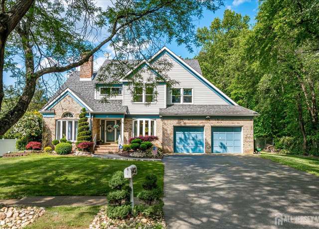Property at 6 Firethorn Rd, Old Bridge, NJ 08857, 4 beds, 2.5 baths