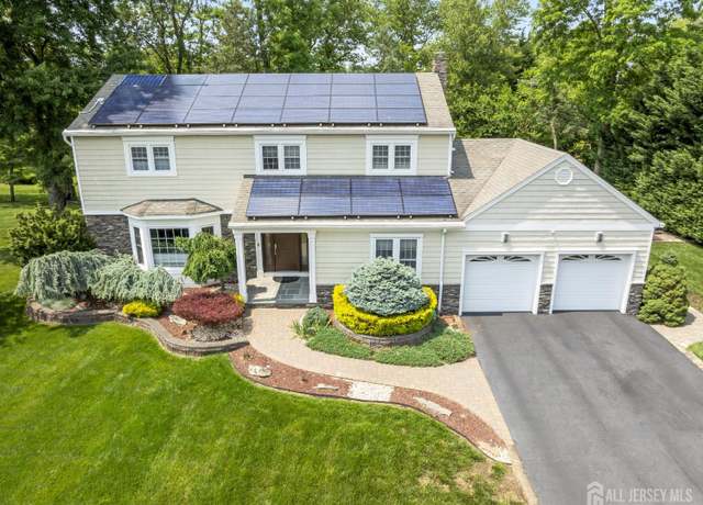 Property at 6 Schindler Ct, East Brunswick, NJ 08816, 5 beds, 2.5 baths