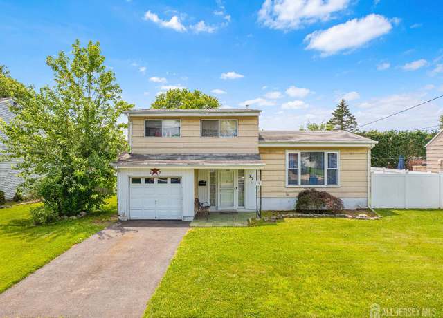 Property at 17 York St, Old Bridge, NJ 08857, 3 beds, 1.5 baths