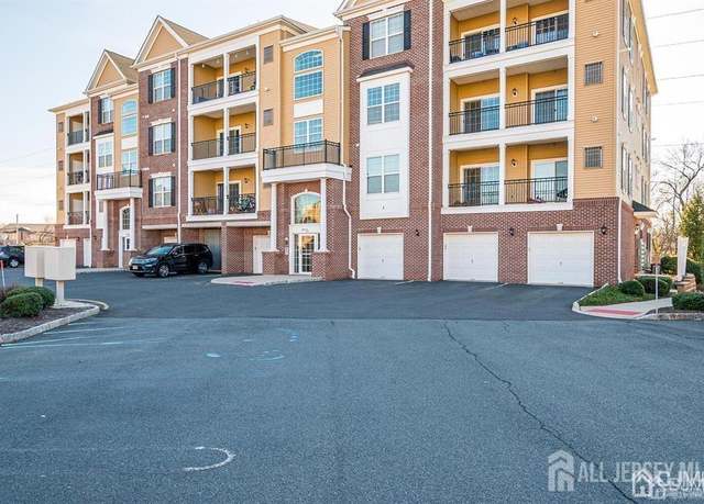 Property at 524 Doral Ct, Piscataway, NJ 08854, 2 beds, 2 baths