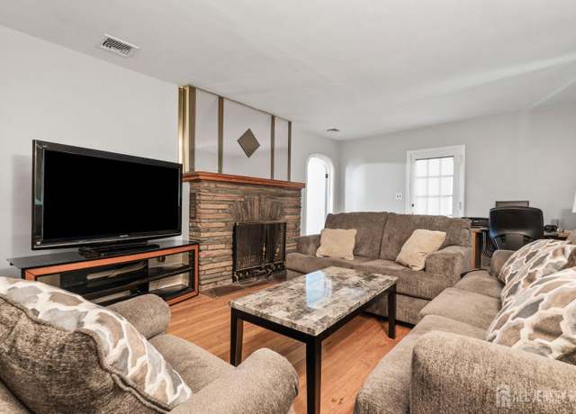 Property at 917 Tompkins Ave, South Plainfield, NJ 07080, 4 beds, 2 baths