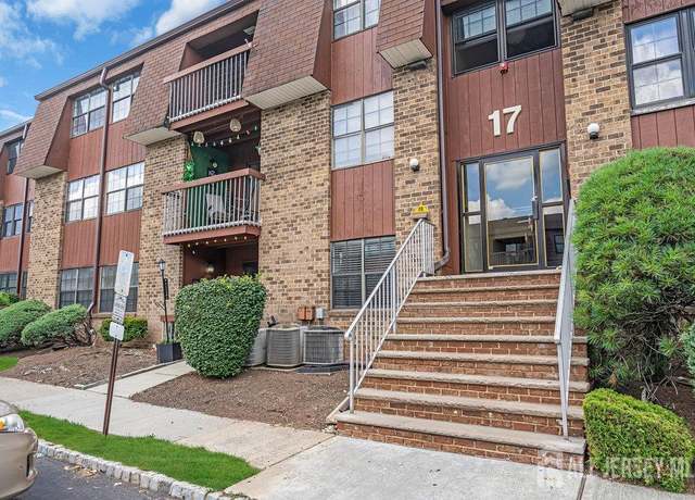 Property at 193 Sierra Ct, Woodbridge Proper, NJ 07095, 2 beds, 1.5 baths