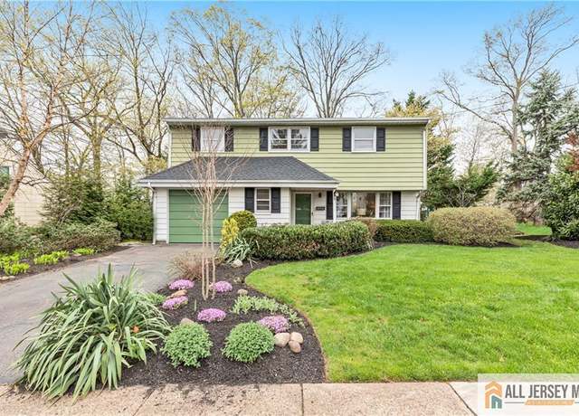 Property at 19 Claudia St, Iselin, NJ 08830, 3 beds, 1.5 baths