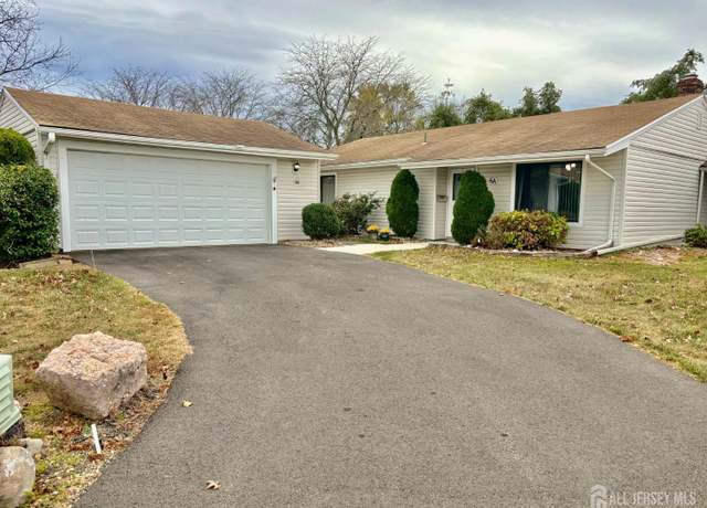 Property at 6-A Aspen Plz, Monroe, NJ 08831, 3 beds, 2 baths