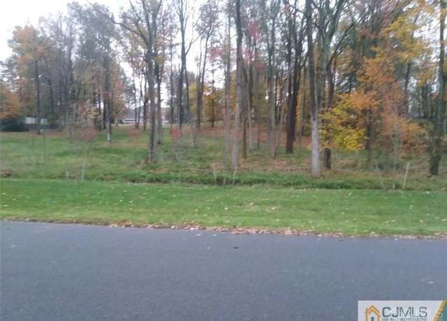 Property at 14 Parson Pl, Colonia, NJ 07067
