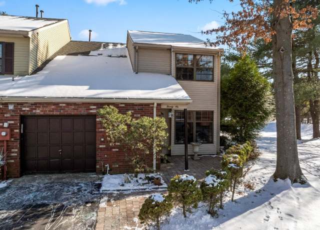 Property at 26 Morris Ct, East Brunswick, NJ 08816, 3 beds, 2.5 baths