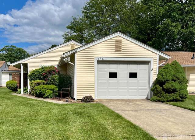 Property at 65 Essex Rd, Monroe, NJ 08831, 1 bed, 1 bath
