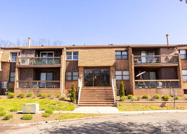 Property at 121 Sharon Garden Ct, Woodbridge Proper, NJ 07095, 1 bed, 1 bath
