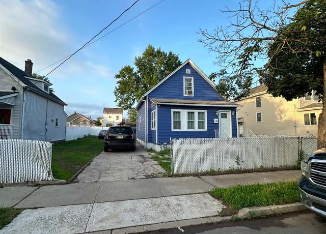 Property at 97 N Ward St, New Brunswick, NJ 08901, 3 beds, 1 bath