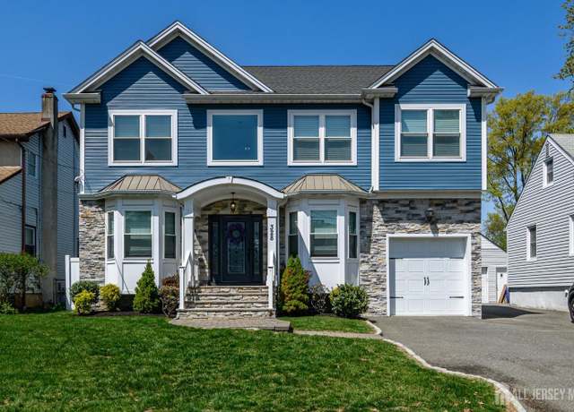 Property at 328 Coolidge Dr, Kenilworth, NJ 07033, 4 beds, 3.5 baths