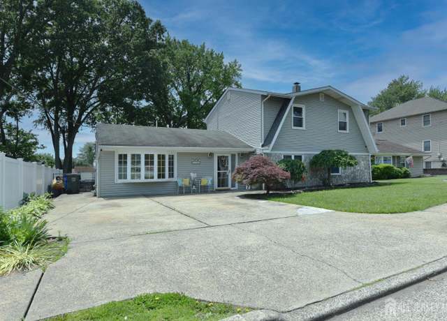 Property at 100 Woodland Ave, Fords, NJ 08863, 4 beds, 2 baths